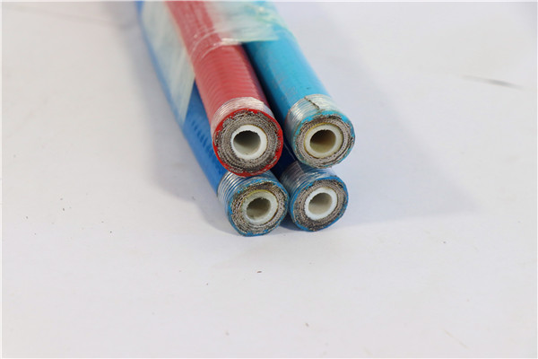 導致縮短超高壓軟管使用年限命的行為有哪些？